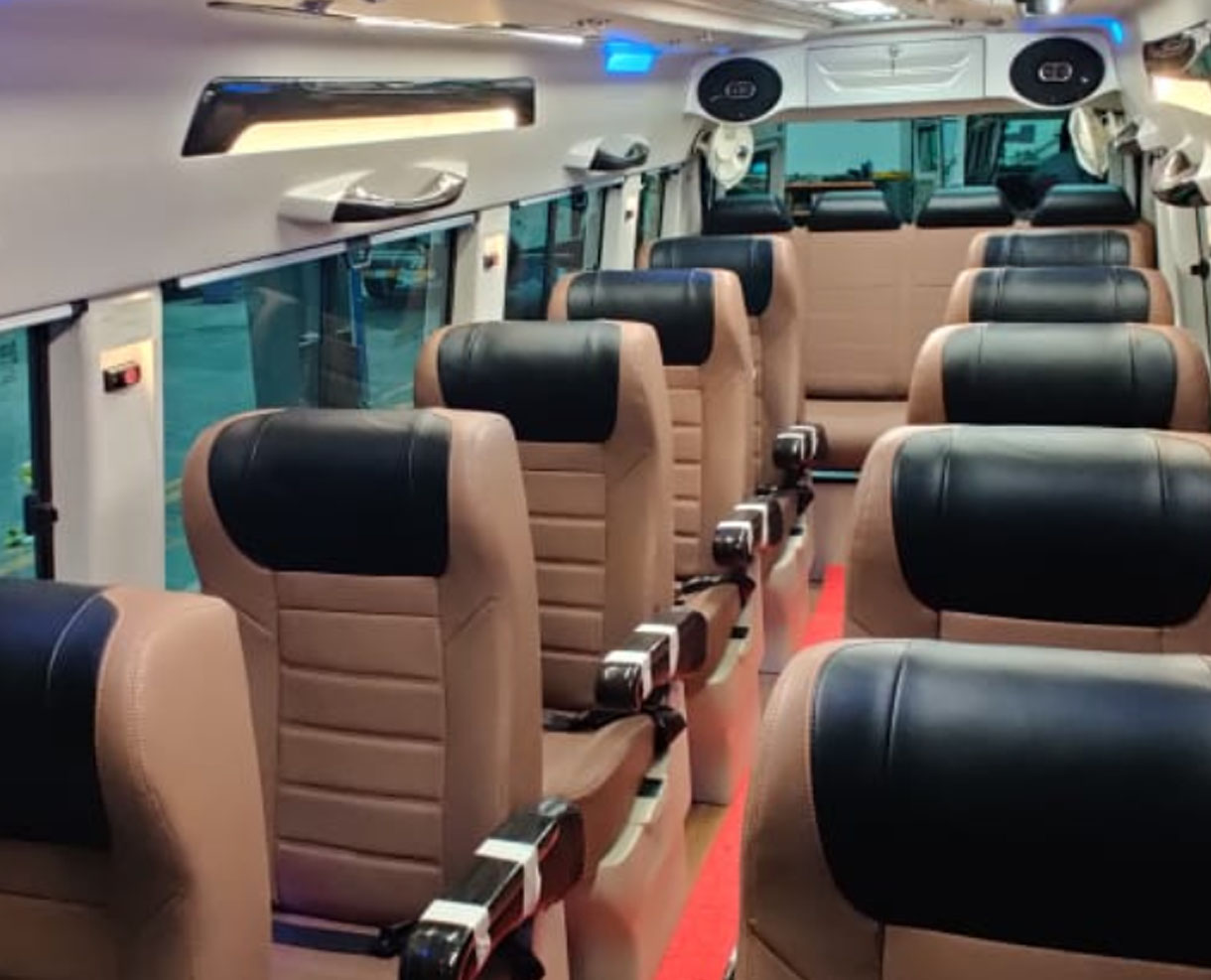 14 Seater Tempo Traveller